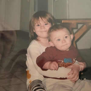 Meet your Posher, Skylar